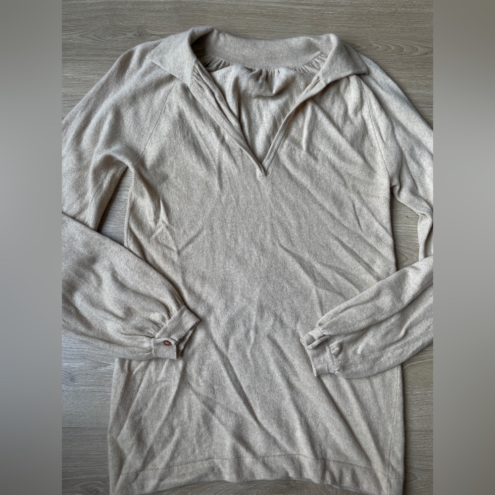 Vintage Valerie Louthan Bergdorf’s 100% Cashmere v-neck collar sweater size m